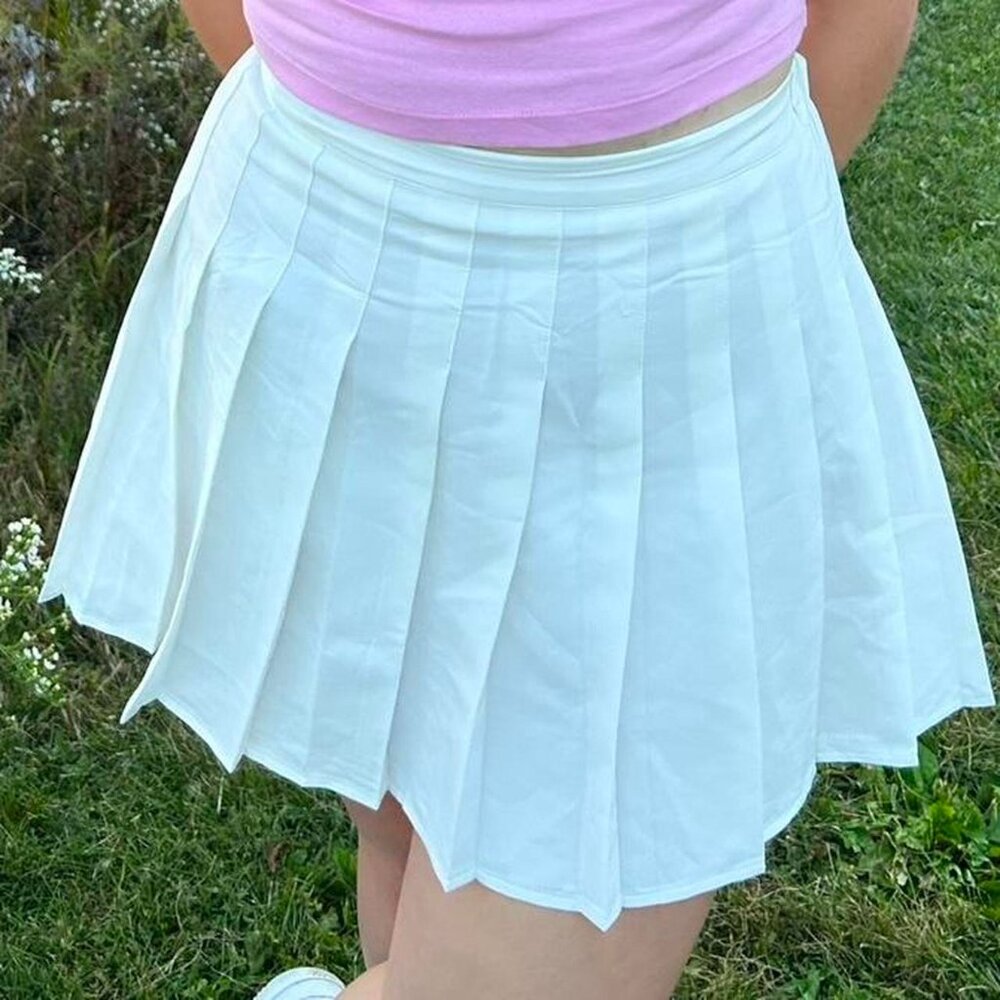Sangtree‎ White Pleated Skirt
